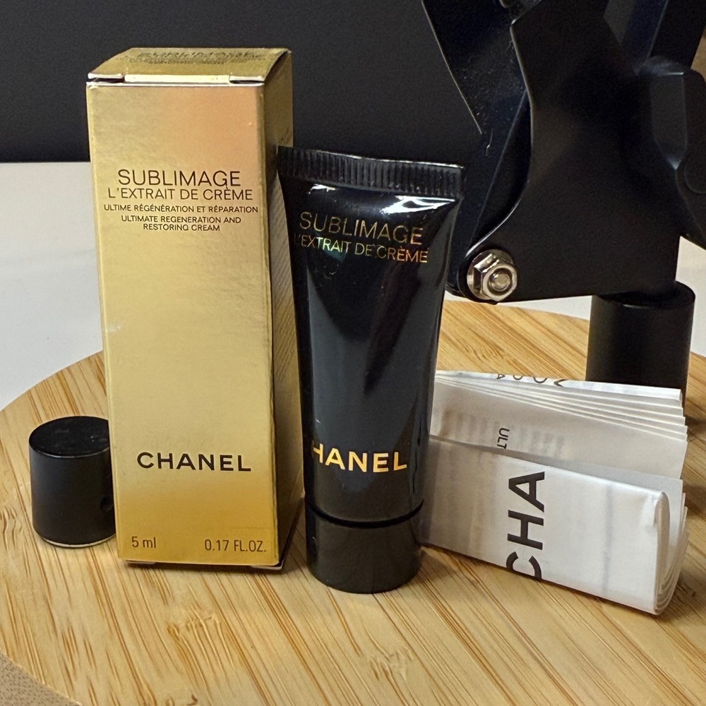 Chanel • Sublimage L'Extrait de Creme • Ultimate Regeneration Cream • 5ml • New
